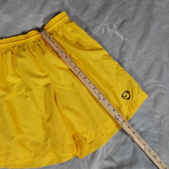 Vintage Nike Soccer Shorts Mens Medium 7” Thin Lightweight Gold Y2K - Picture 7 of 9